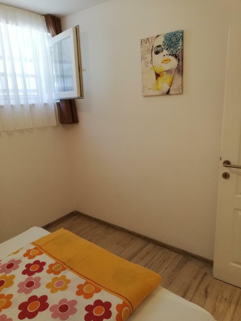 Viktorija * Split