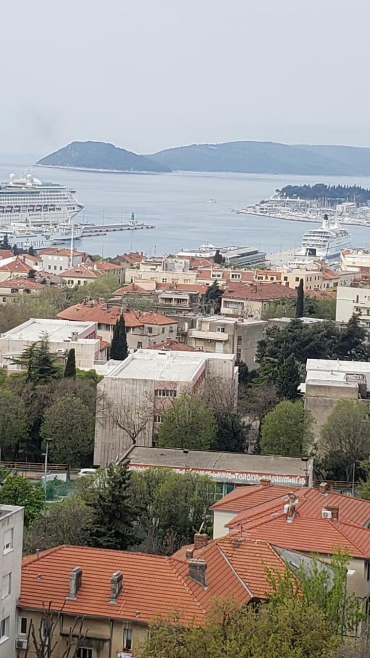Apartment Pjero Split