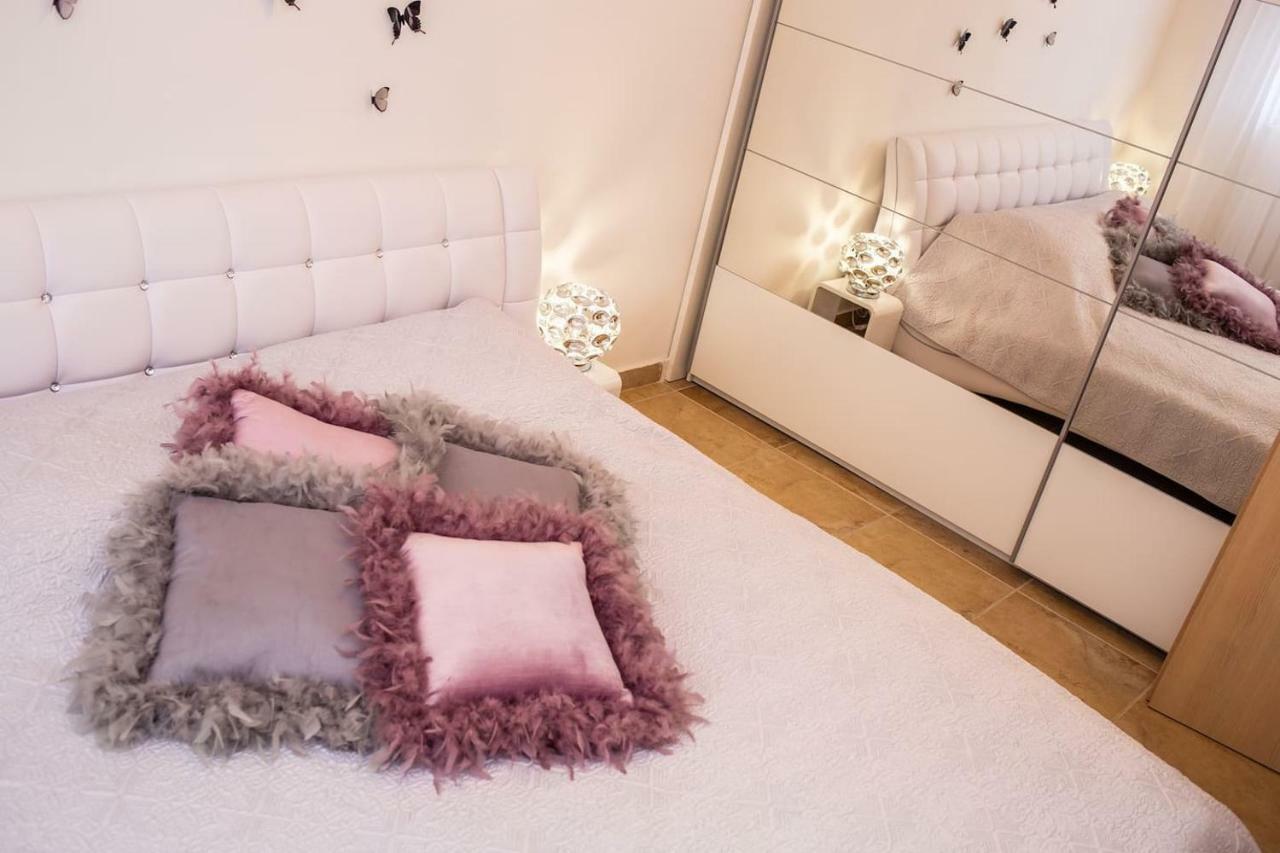 Ln New Apartment *