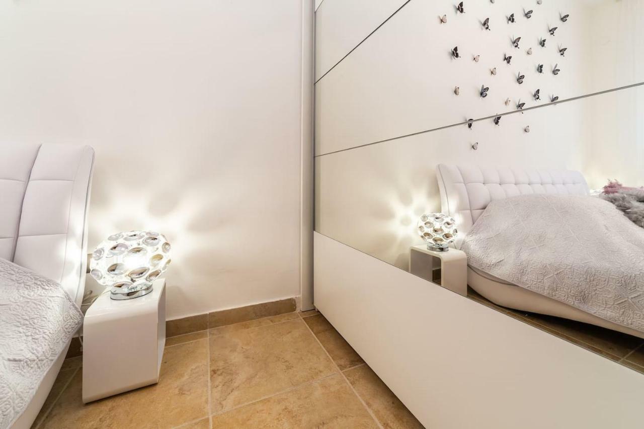 Ln New Apartment