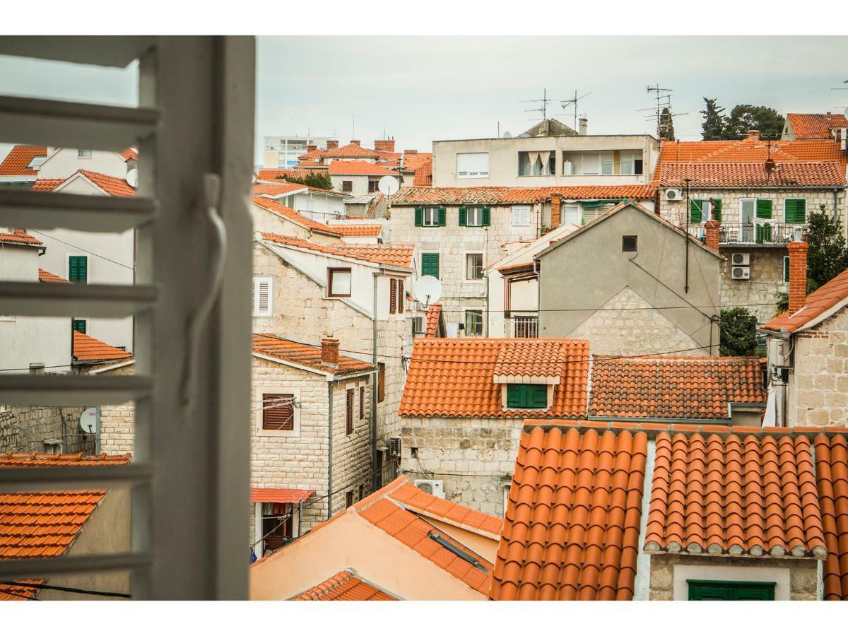 Liatris Apartment Split