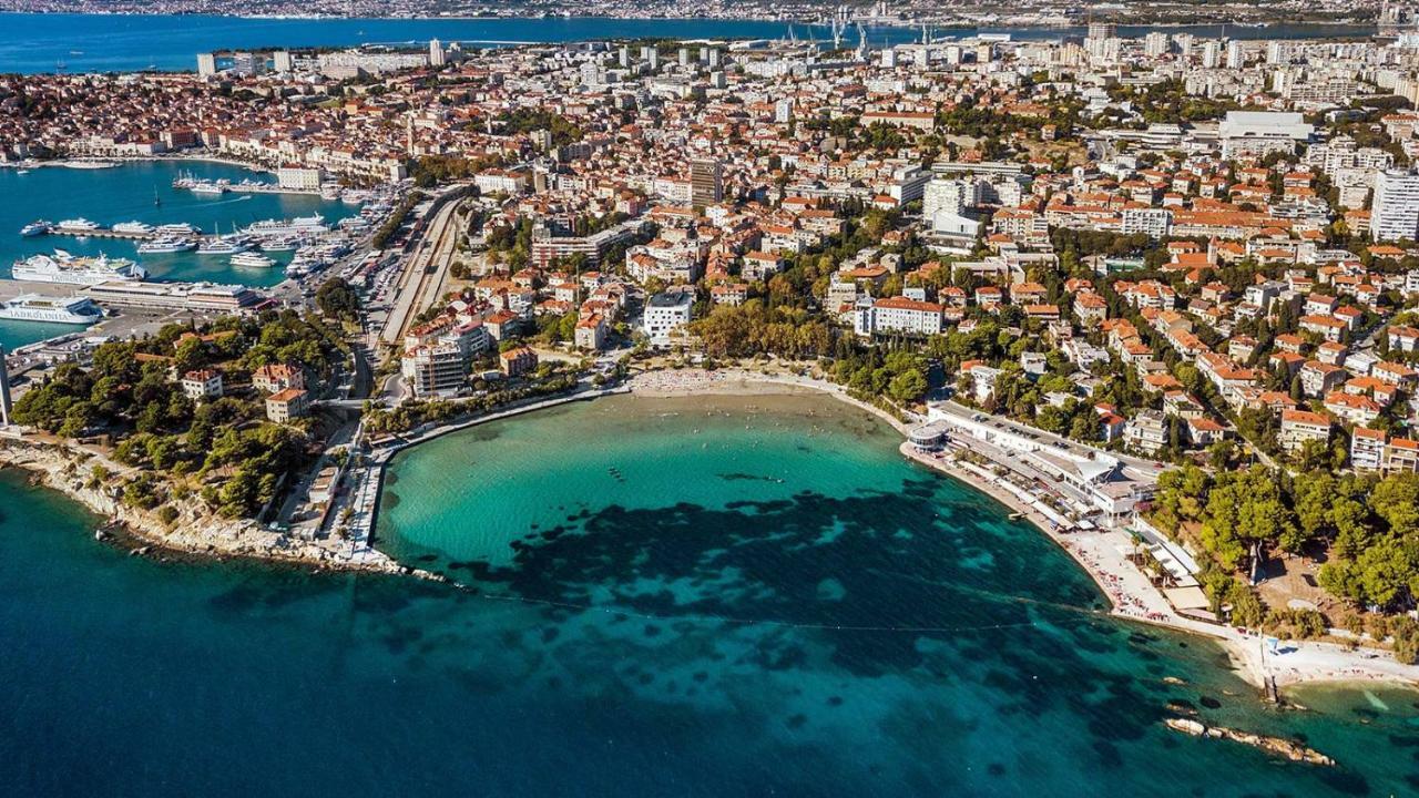 Apartment Pjero Split