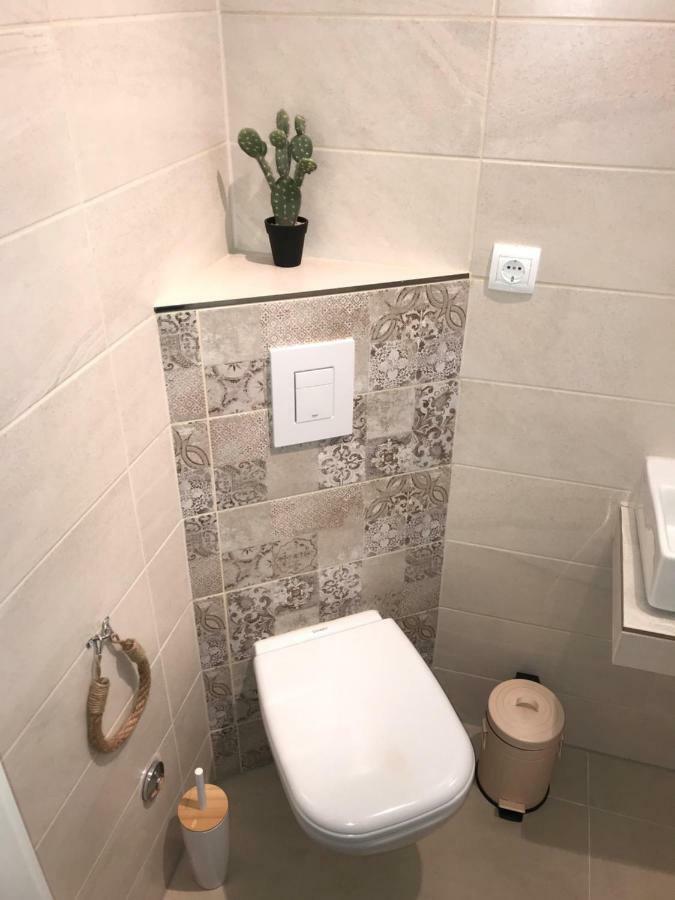 Saint Lucas Apartamento *