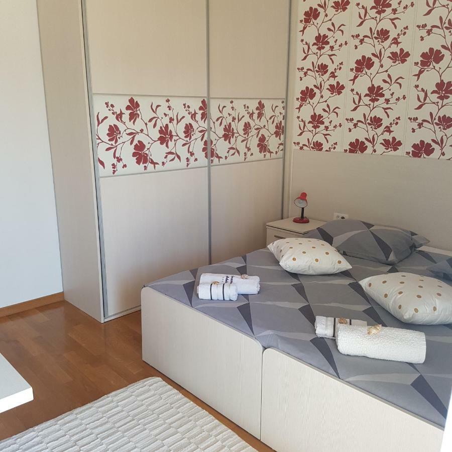 Adela Znjan Appartement *