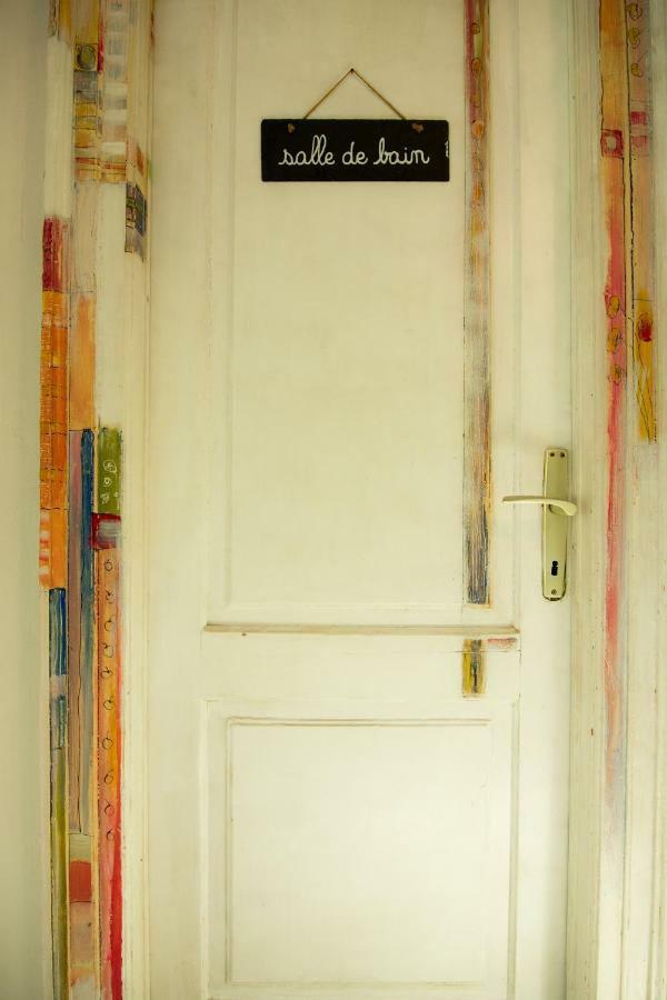 Apartment Vintage Art *