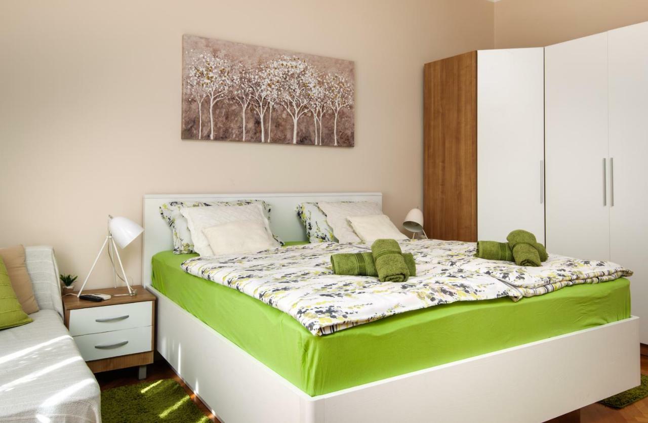 Private Accommodation Milisa * Split