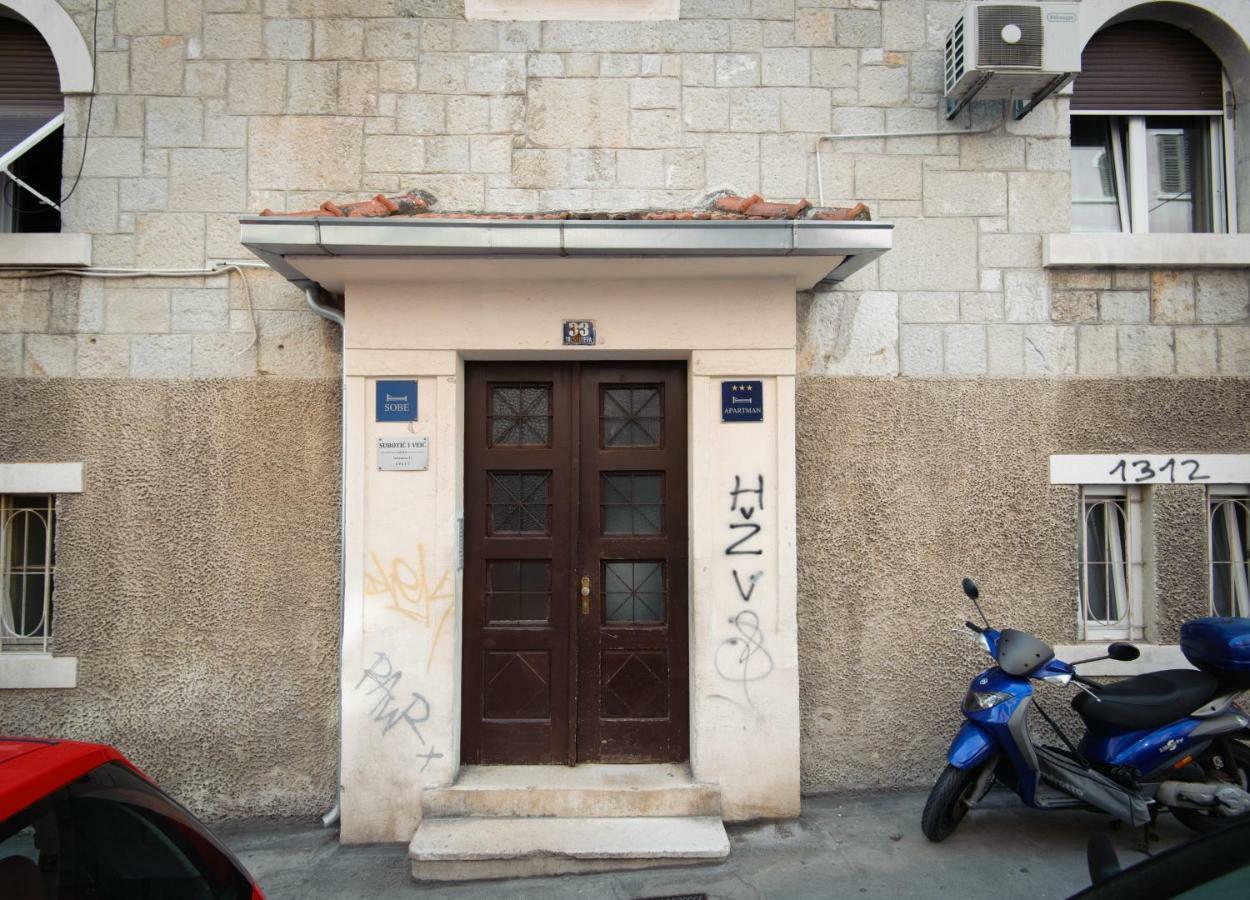 Private Accommodation Milisa * Split