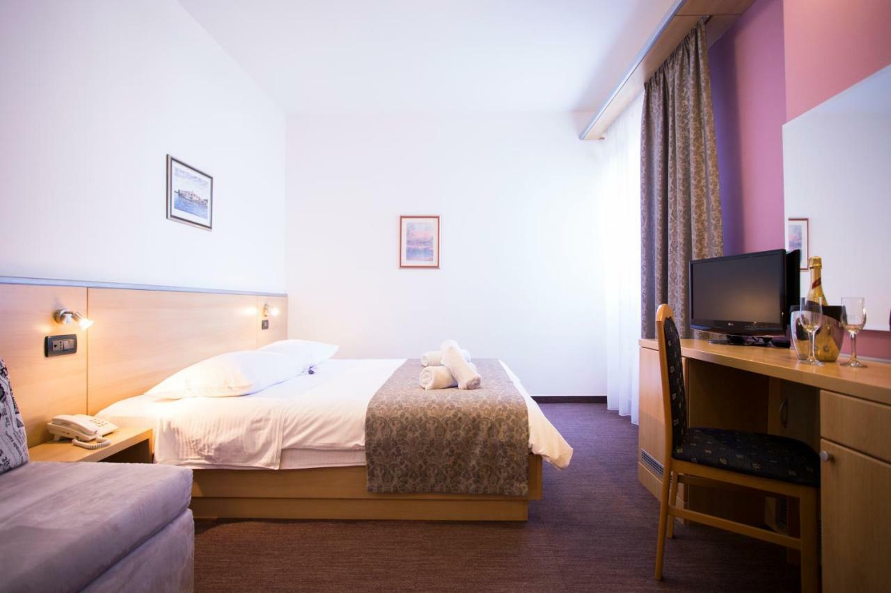 Hotel Hotel More 3*