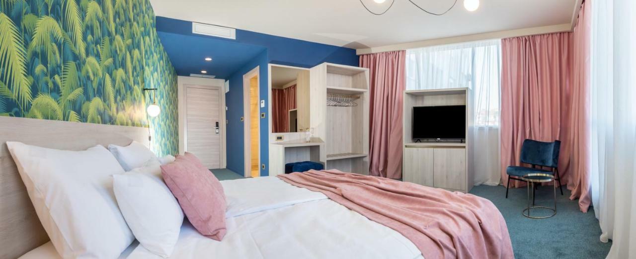 Priska Med Luxury 4* Split