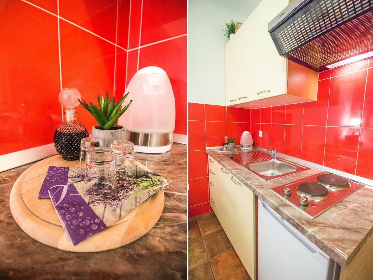 Double A Apartment