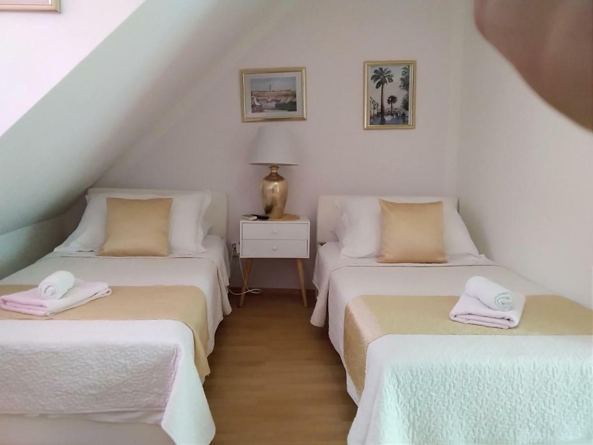 Private In Diocletians Palace *