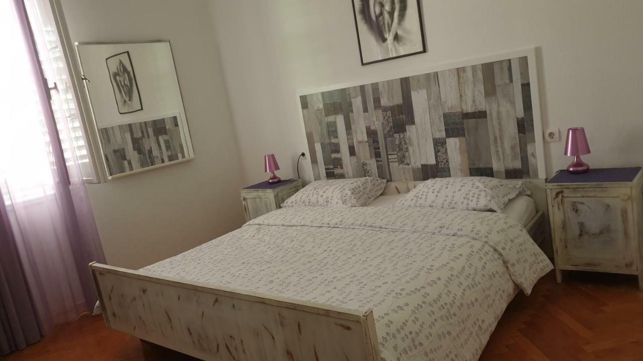 Apartment Liatris *