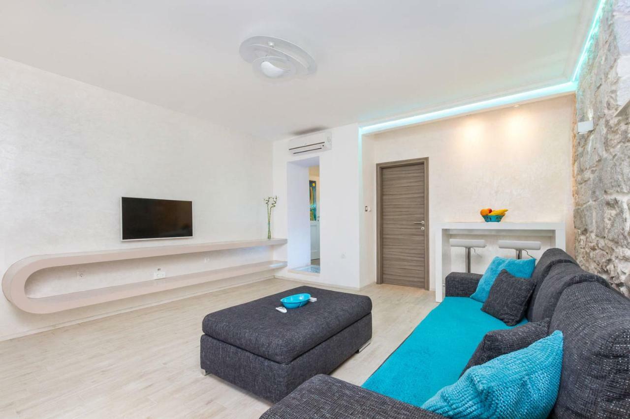 Modern Rino Apartment