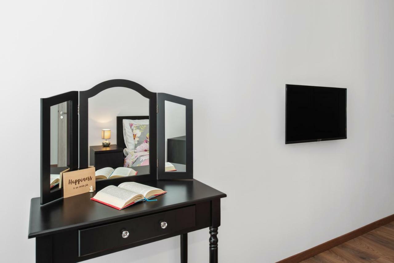 Apartman Comfortable 3-bedroom With Balcony And Fast Wi-fi - 10 Minutes From Old Town *