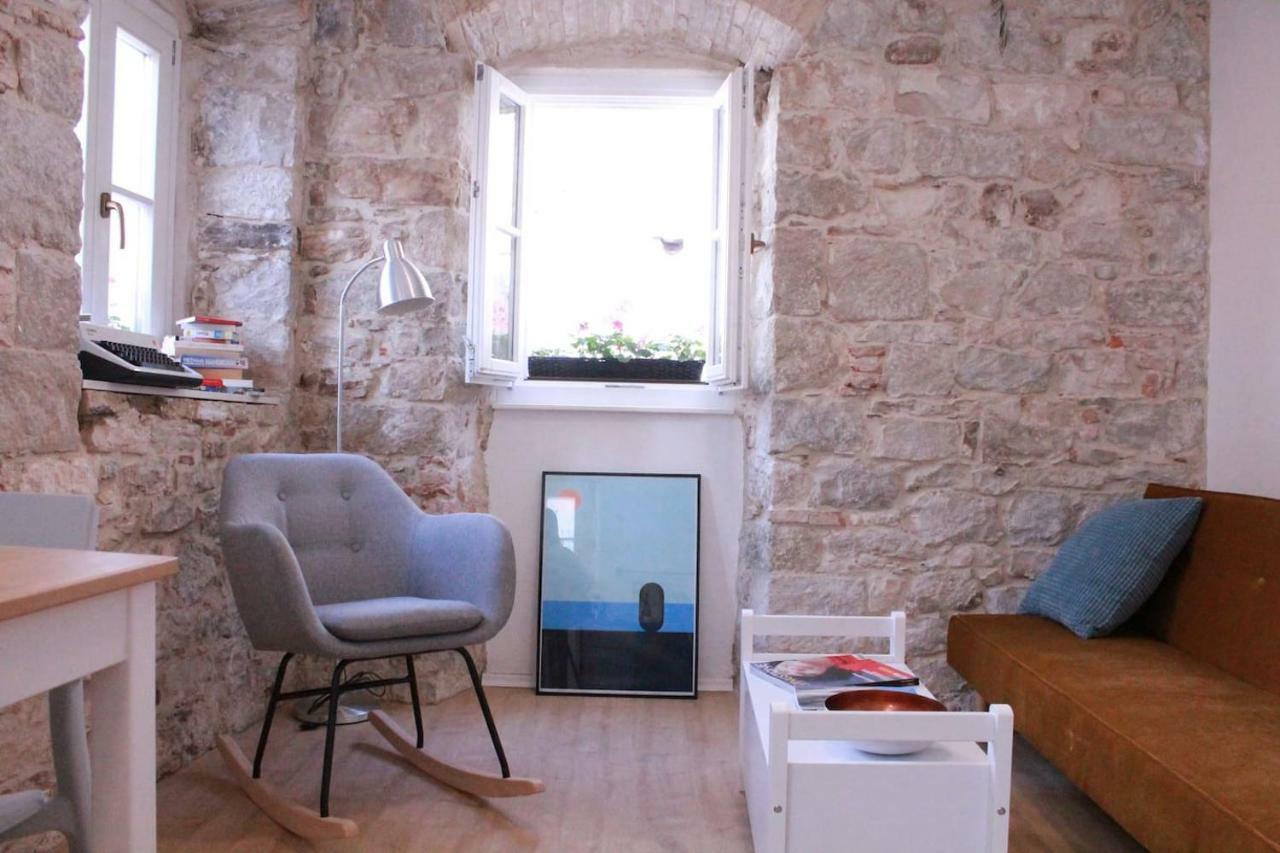 Books&bells Apartment Split