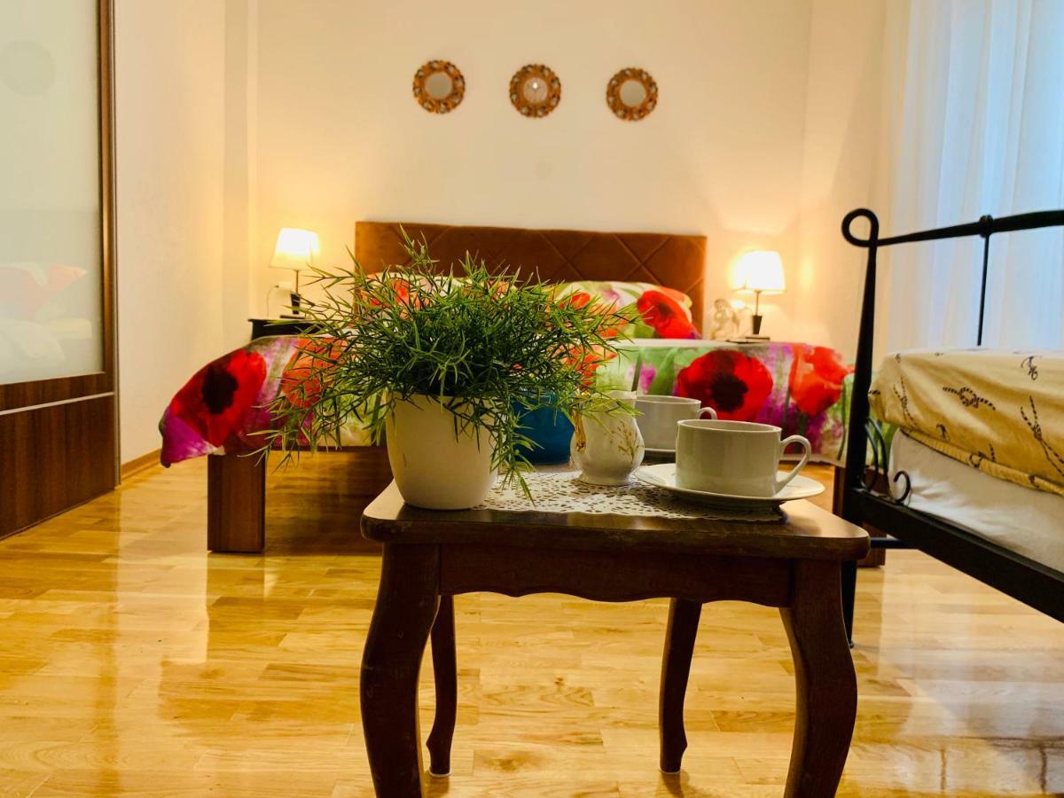 Double A Apartment