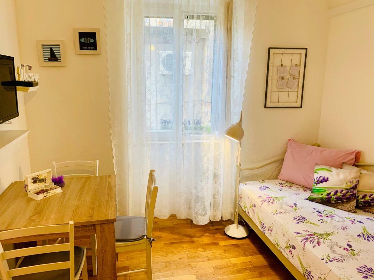 Apartment Double A Split