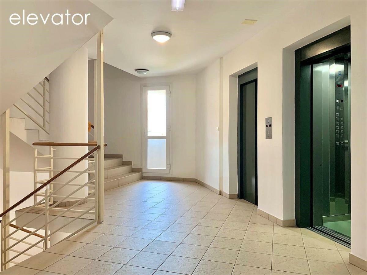 Sea Star Apartment