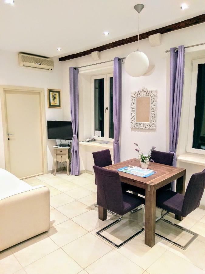 Apartment De Caris Palace *