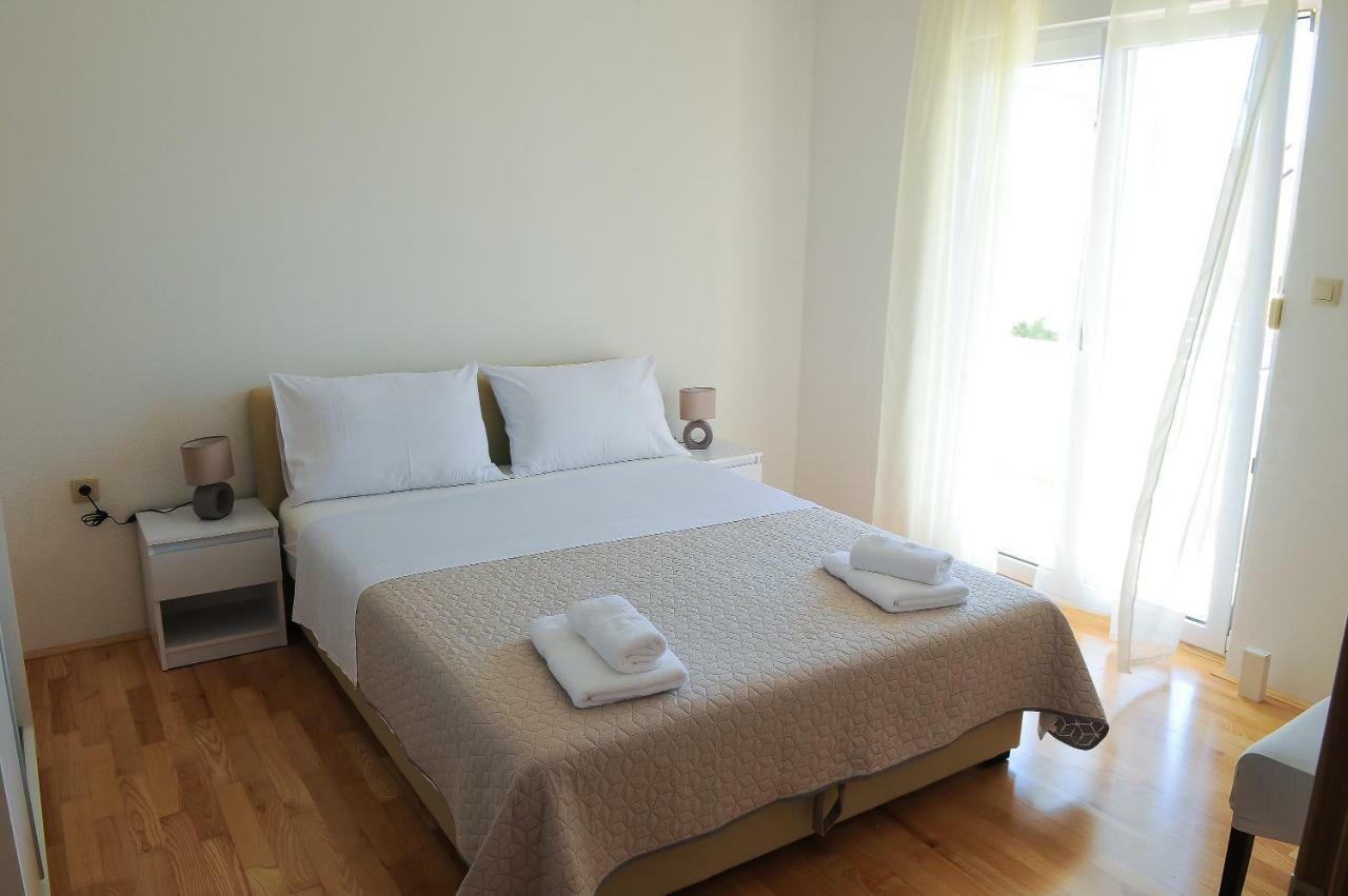 Apartment Neva Split