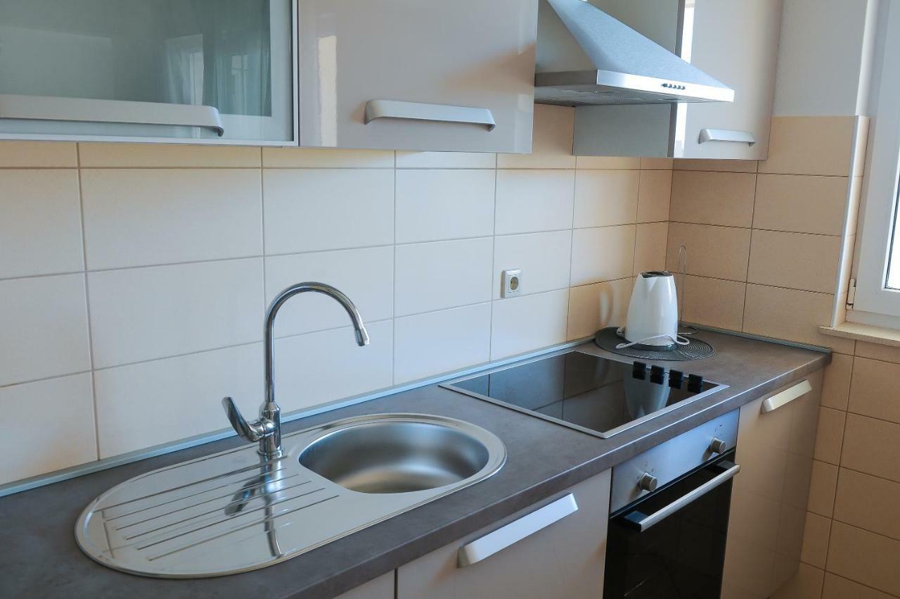 Apartment Neva *
