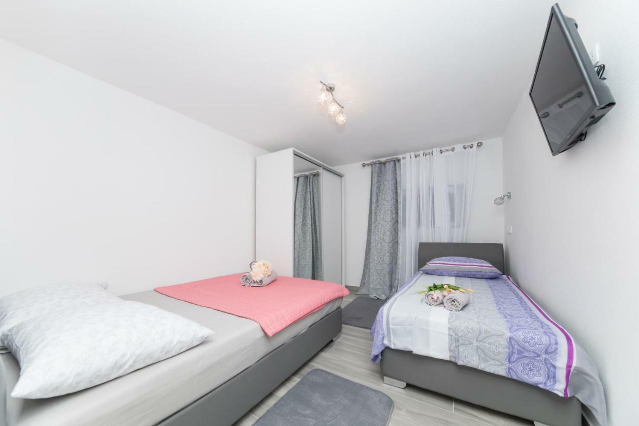 Apartment Apartman Luminosa In Souterrain