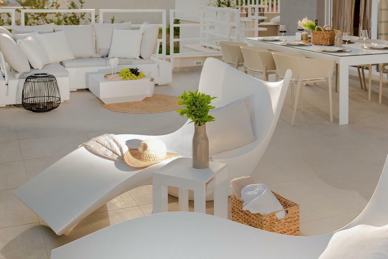 The Pleasurist - With Private Heated Pool And Terrace Split