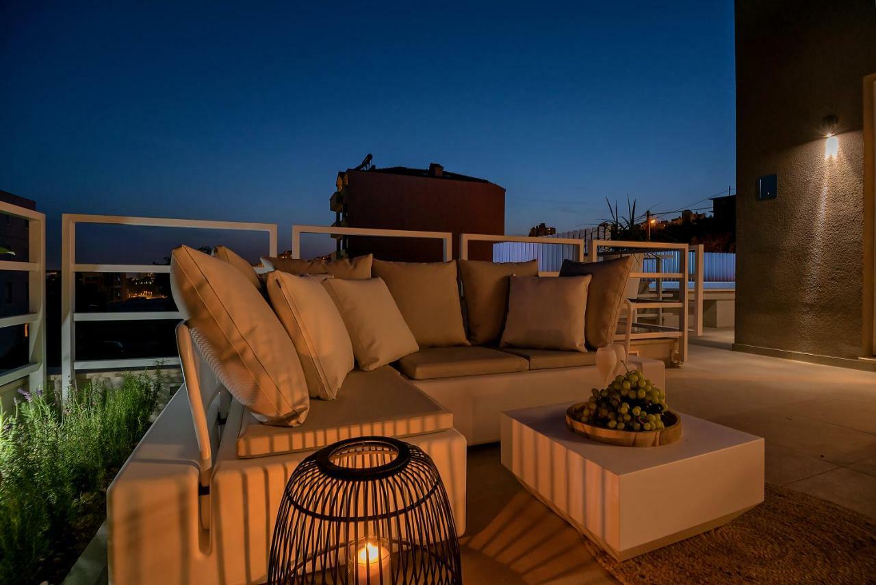 Apartment The Pleasurist - With Private Heated Pool And Terrace