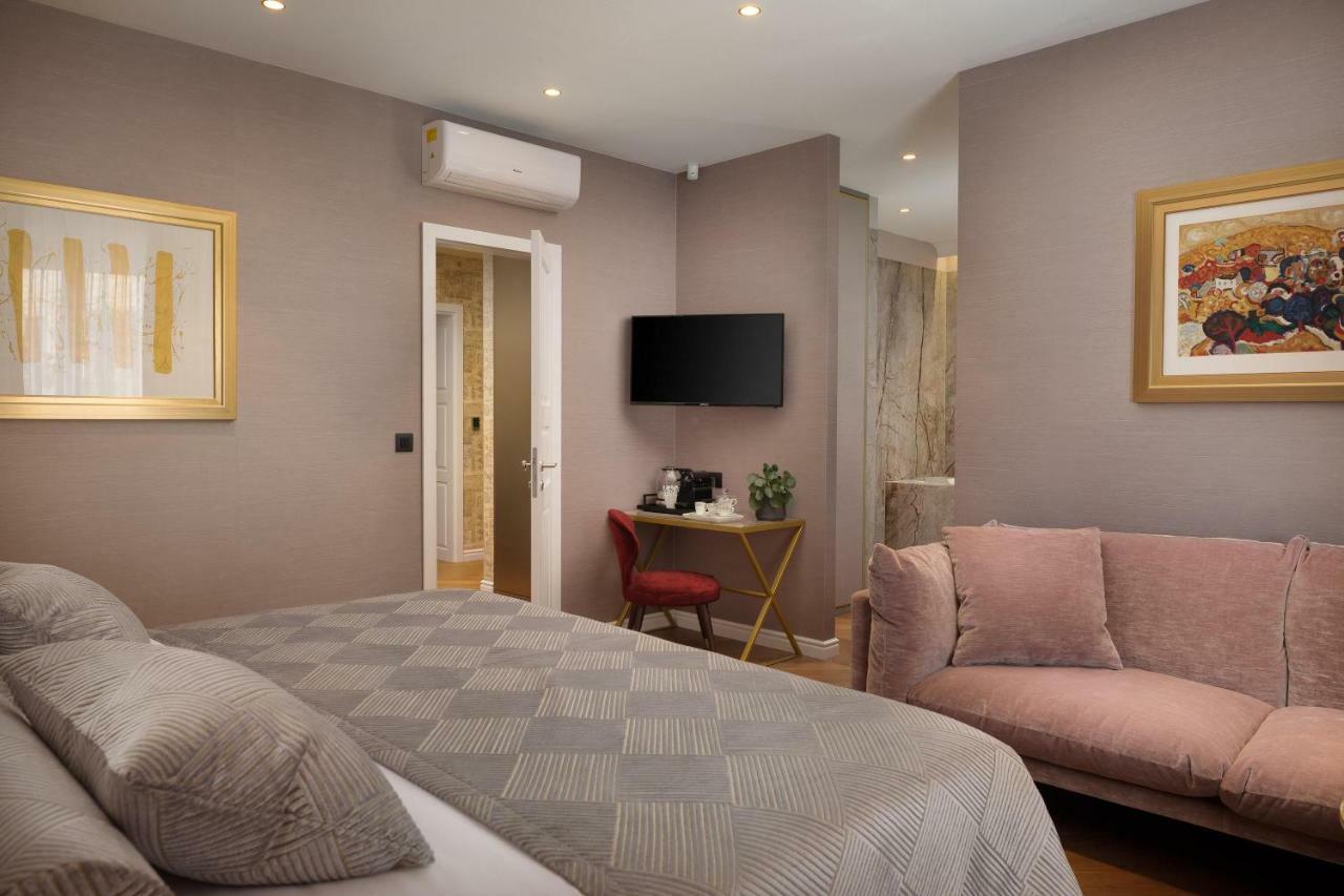 Five Elements Luxury Split
