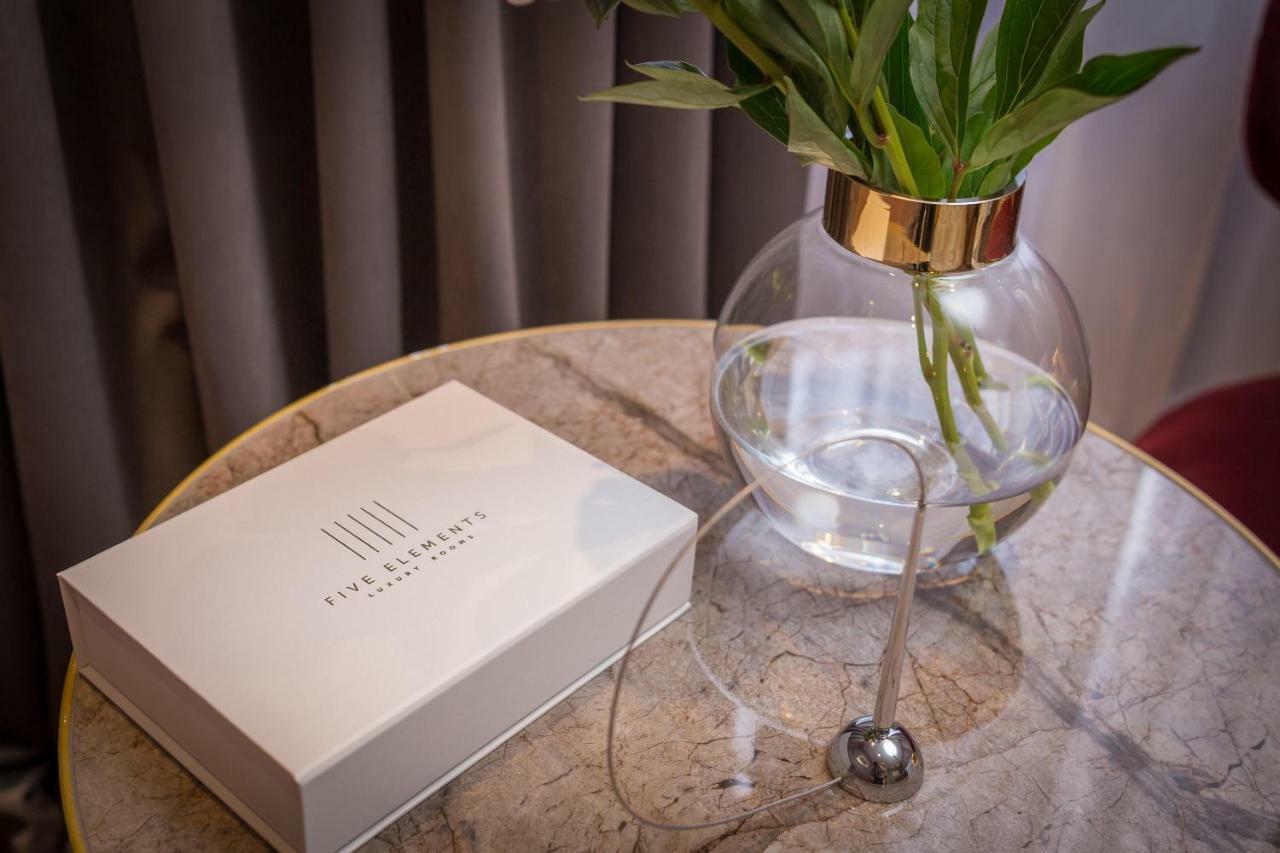 Acomodação com café da manhã  Five Elements Luxury 4*