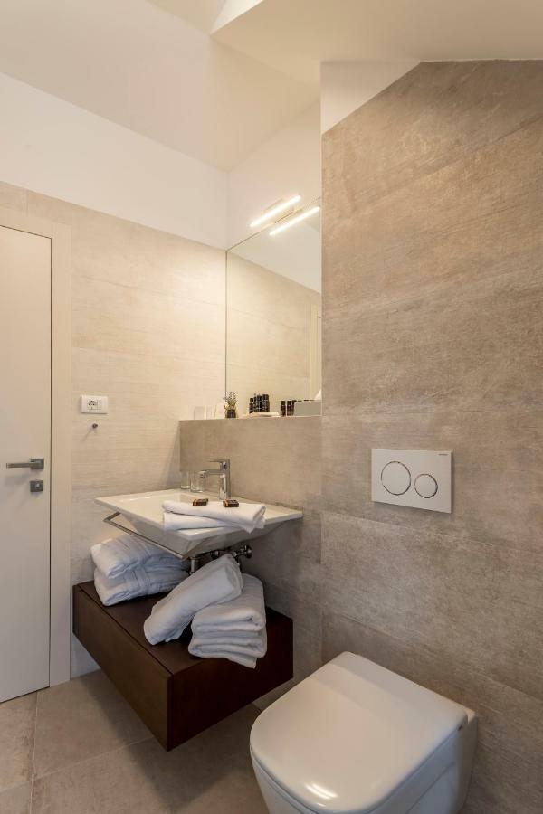 Stine 4* Split