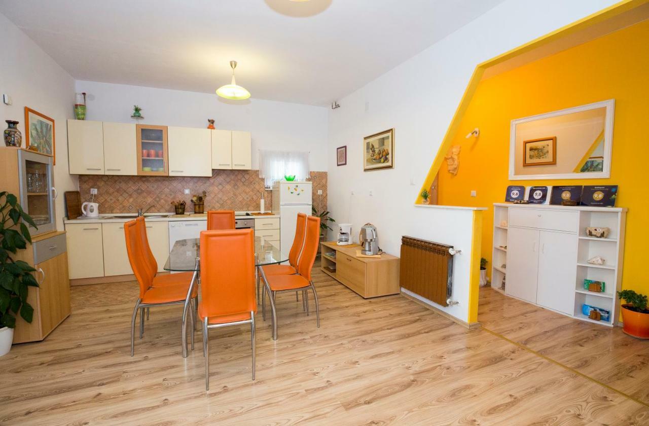 Viki Apartman