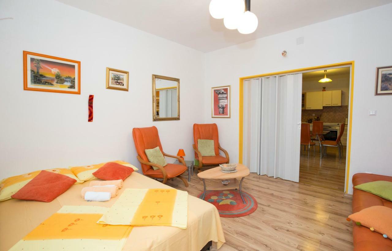 Viki Apartman *