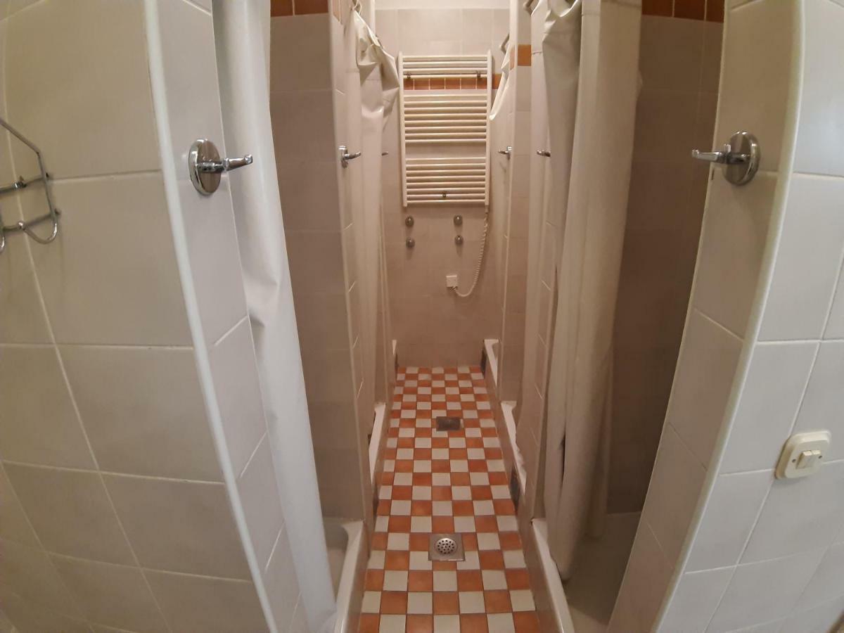 Hostel Vila Mikica