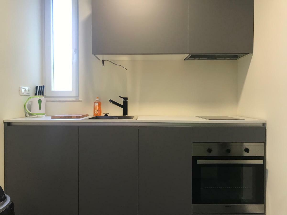 One Bedroom Apartment Split
