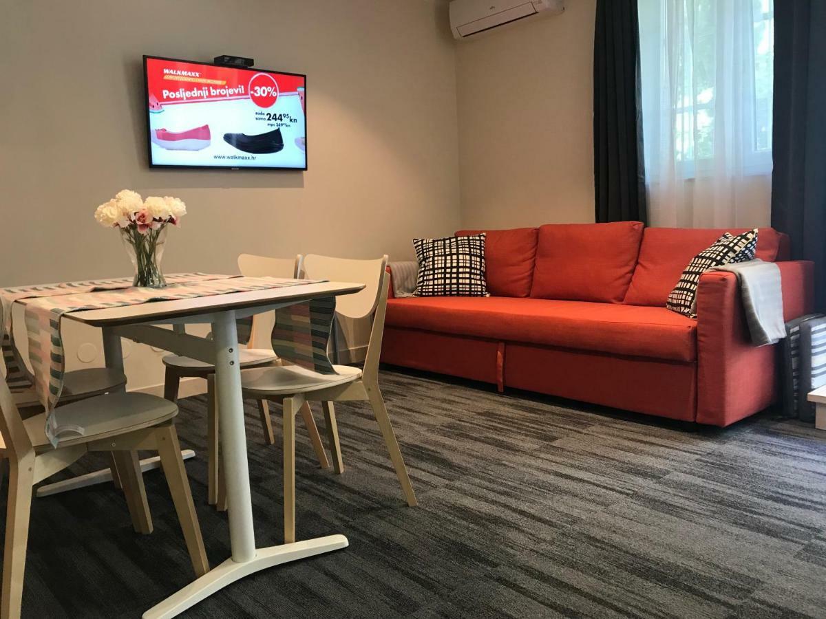 One Bedroom * Split