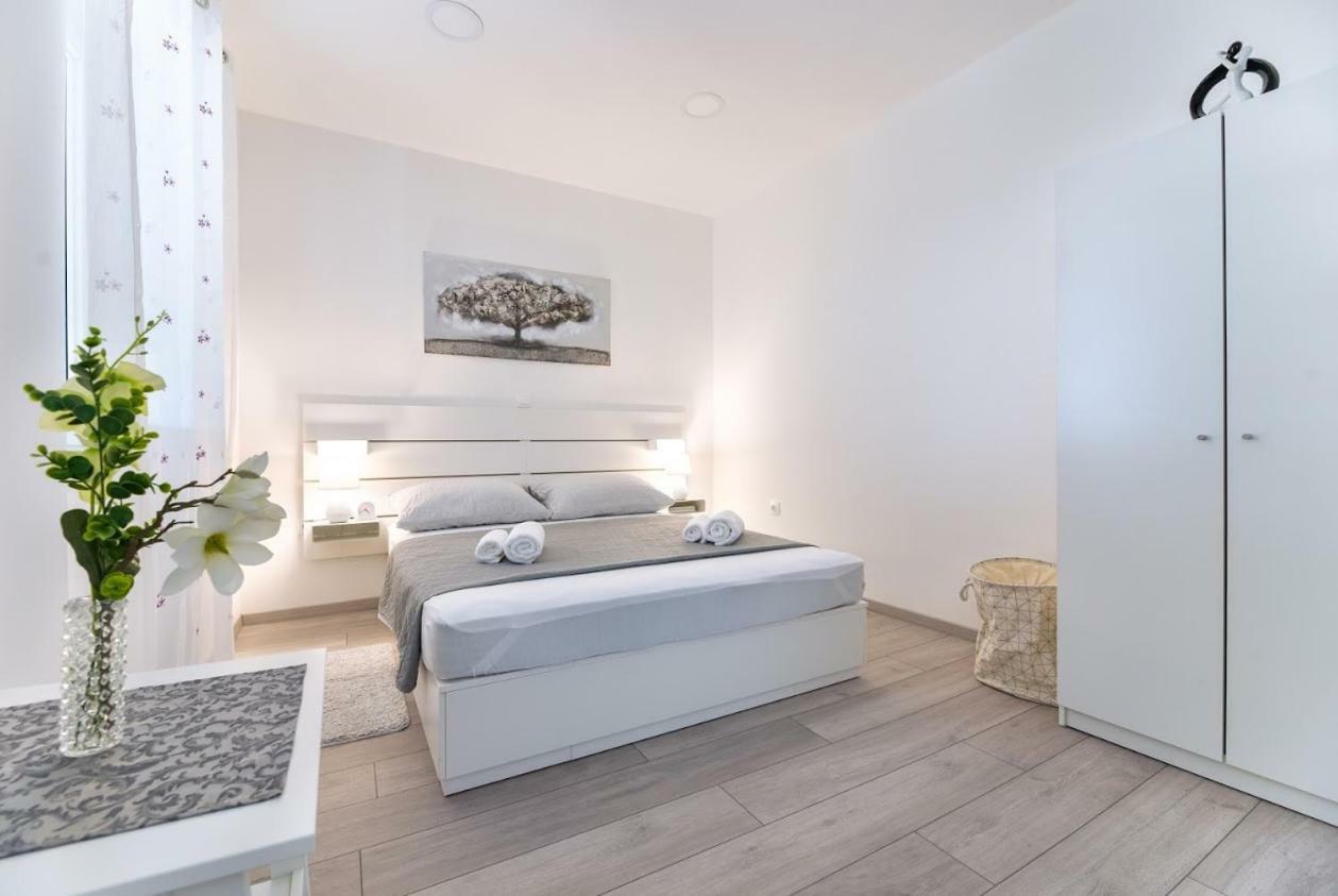 Boni Luxe Studio Apartment Split