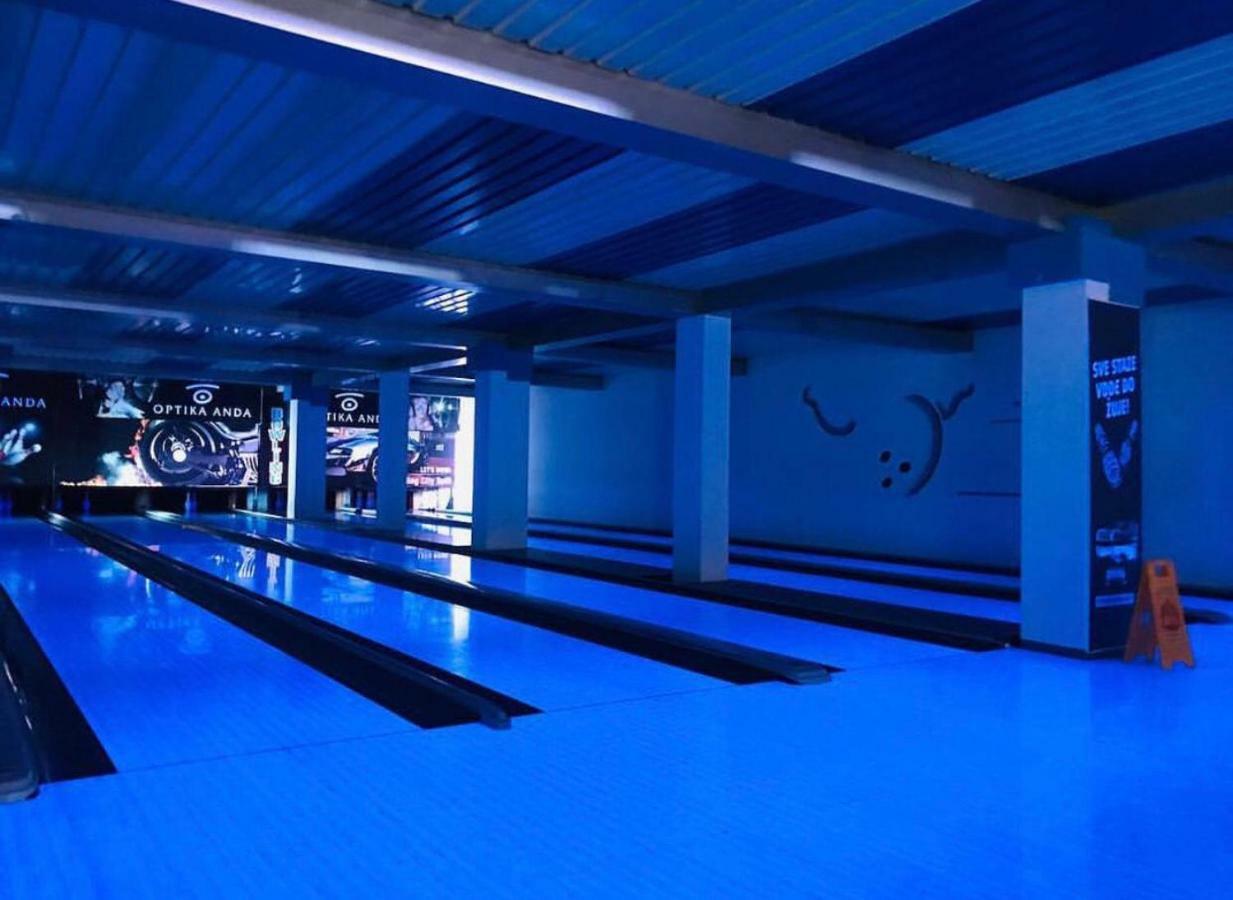 Bowling *