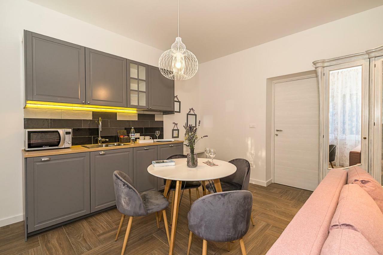 Studio Marcel Apartment