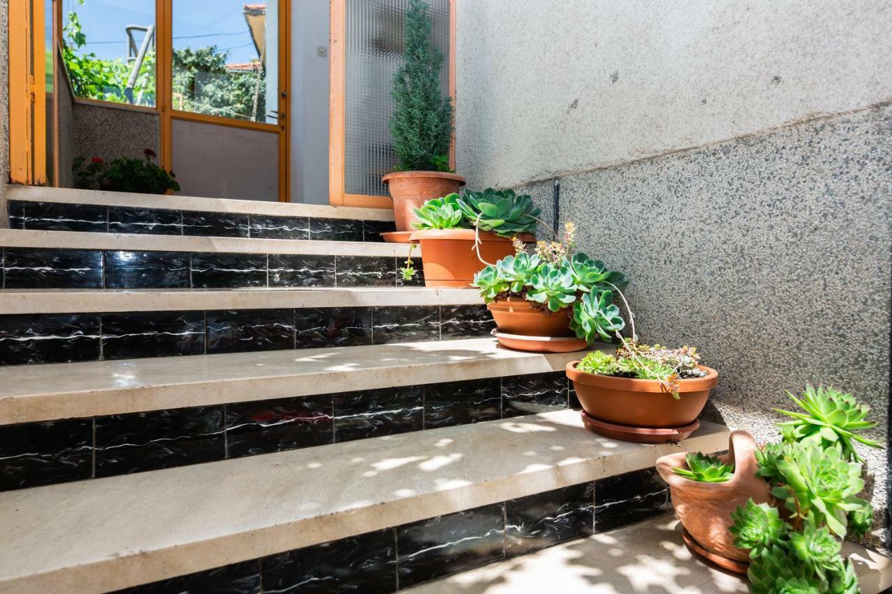 Pavone - Private Parking Apartamento