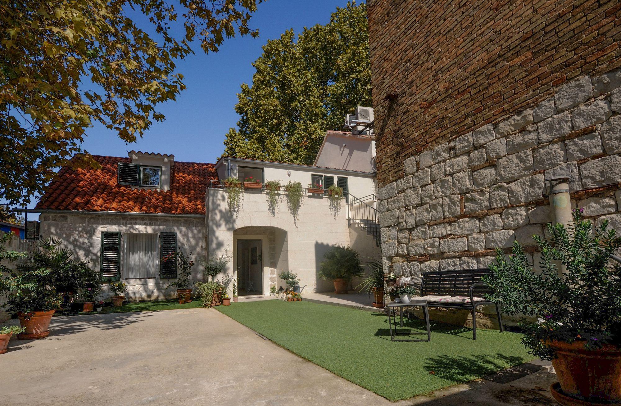 Lanterna 4*