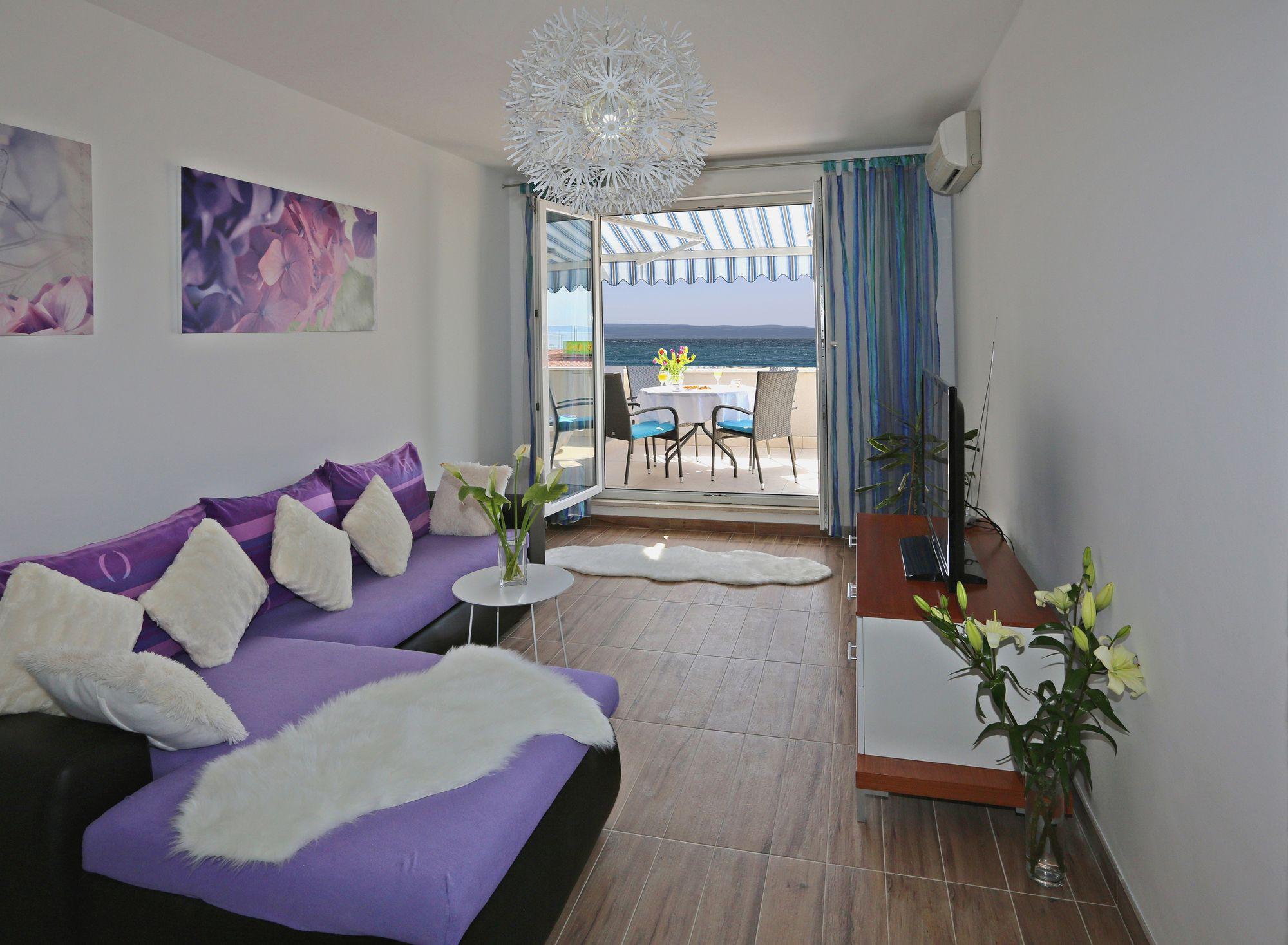 Beachfront Holiday Apartment Split