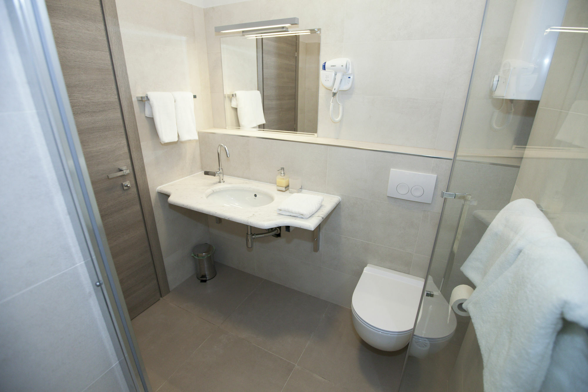 Tifani Luxury 2 Apartment