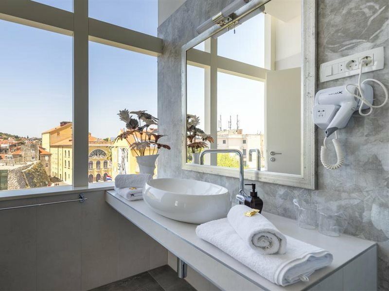 Prima Luce Downtown Hotel 4*