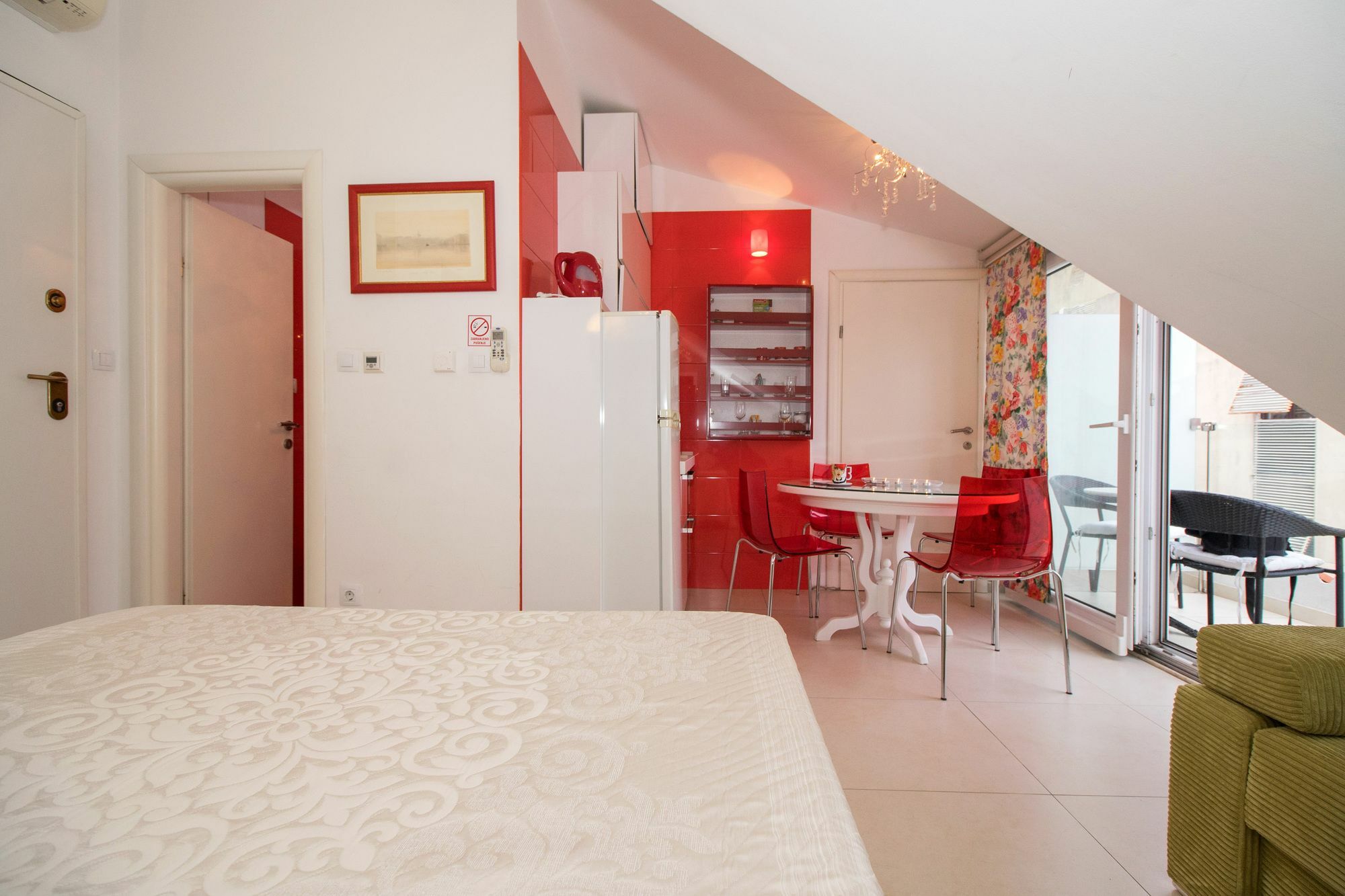 Tin Apartman