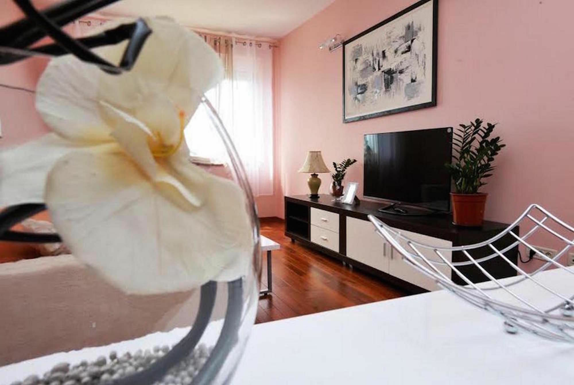 Galeria Valeria Seaside Downtown - Mag Quaint & Elegant Boutique