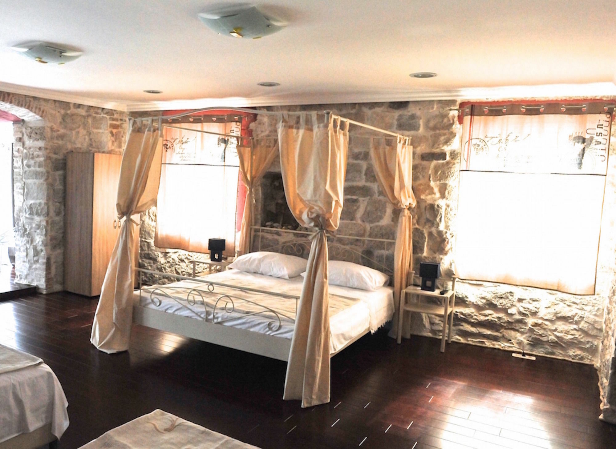 Galeria Valeria Seaside Downtown - Mag Quaint & Elegant Boutique Hotel Split