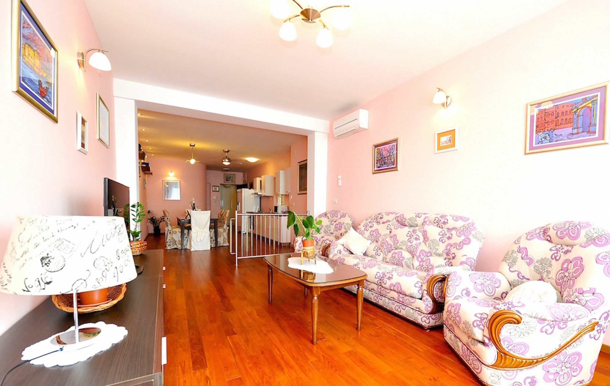 Galeria Valeria Seaside Downtown - Mag Quaint & Elegant Boutique 4* Split