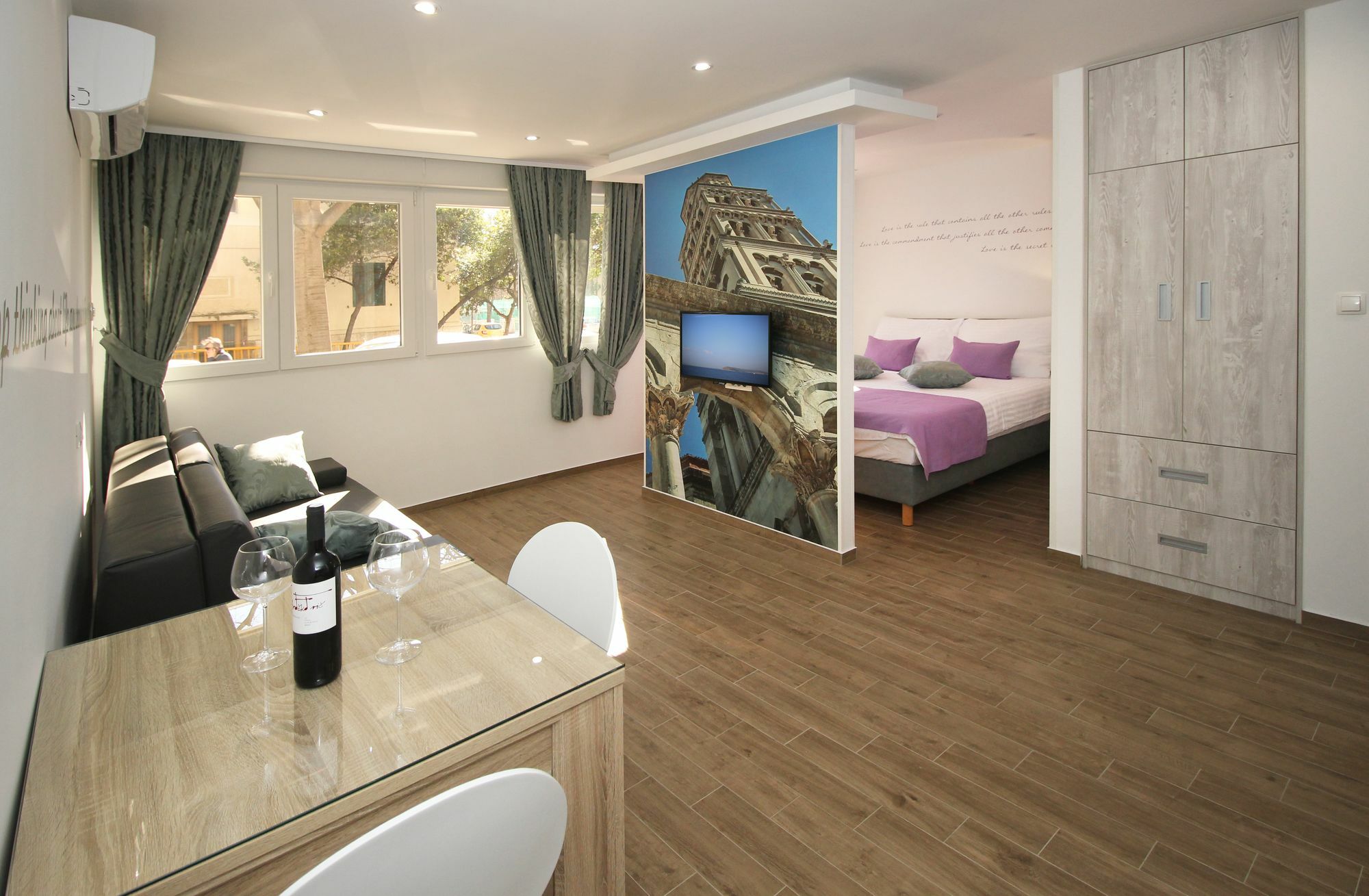 Apartment 4 In