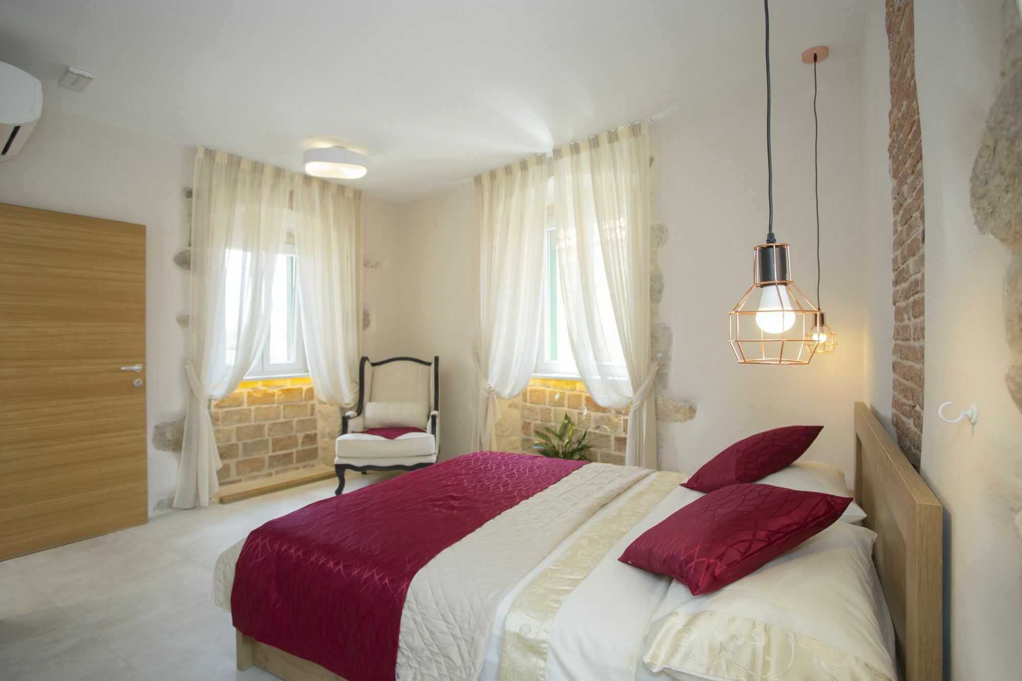 Apartment Situs